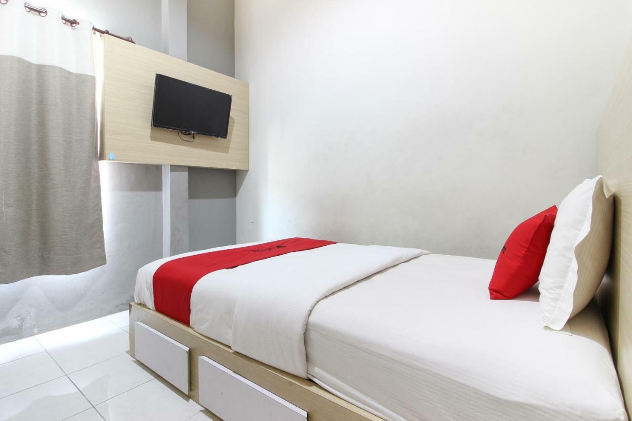 Reddoorz Plus Near Upn Jogjakarta 2 Maguwo Εξωτερικό φωτογραφία